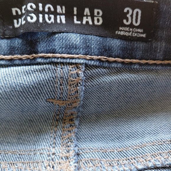 Design Lab Lord & Taylor Indigo Skinny Jeans - Picture 5 of 6
